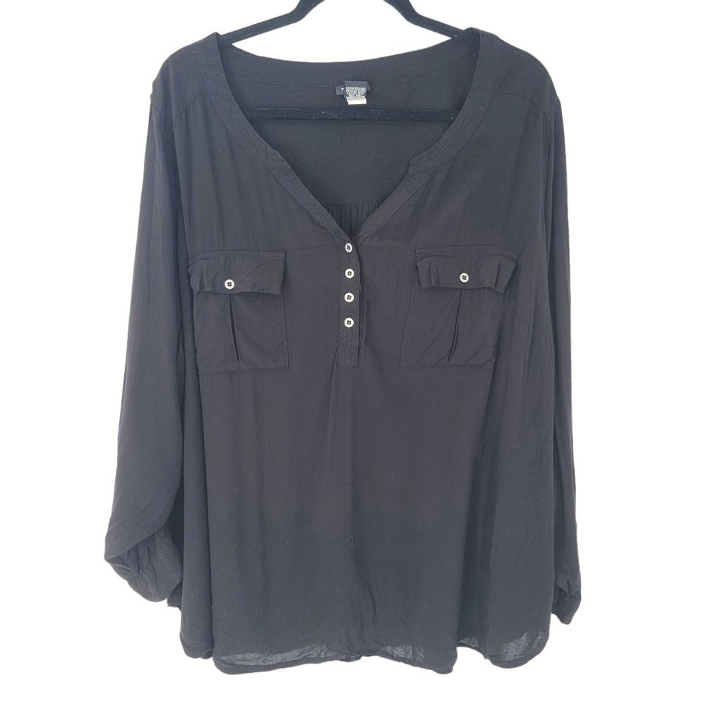 Torrid Top Black Size 2 2x Roll Sleeves Lightweight Plus Size Pocket Harper